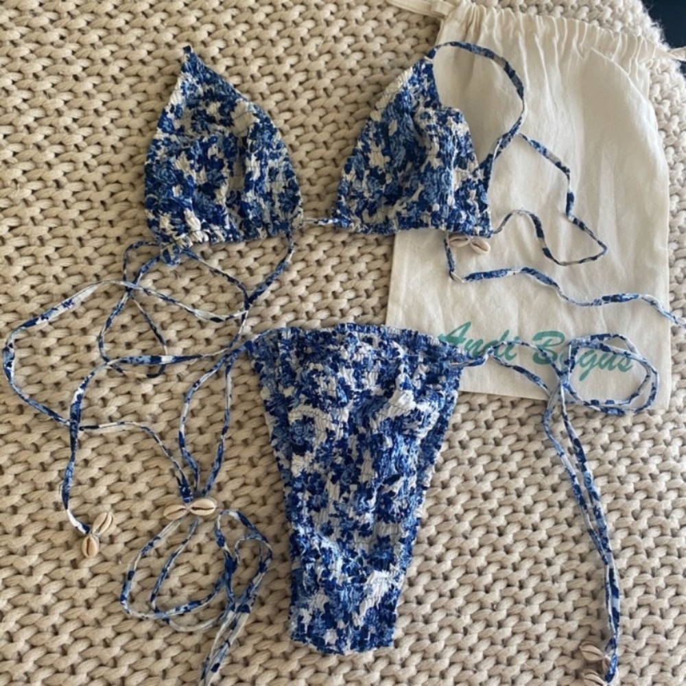 Andi Bagus Bikini